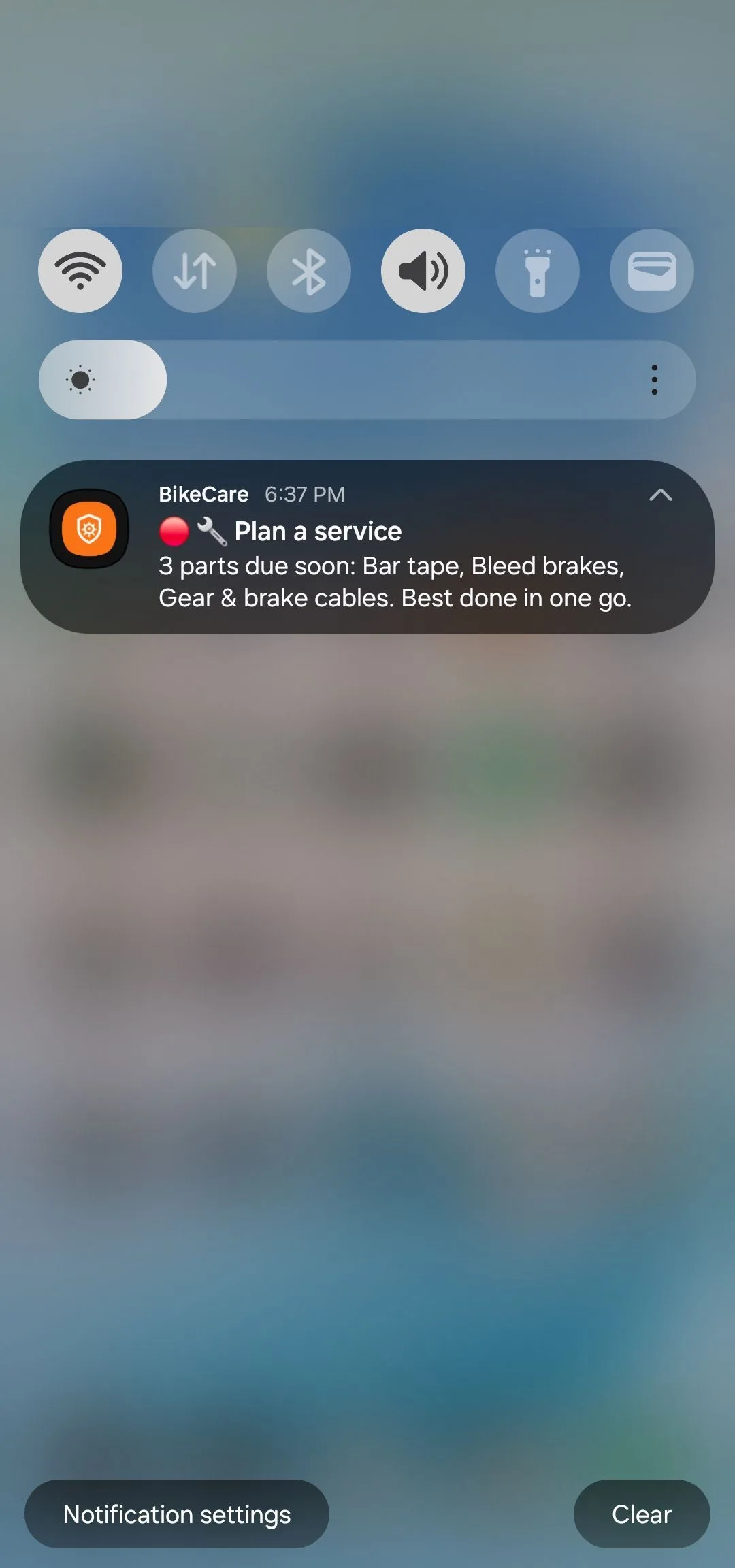 A real push notification: plan a service – three parts due soon, best done together